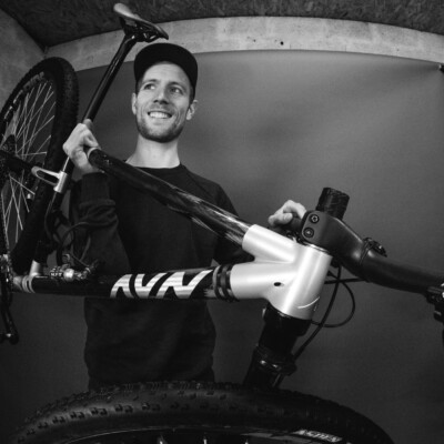 Développer un VTT 32 pouces et le tester en XCO et XCM – Rémi Groslambert | Le Lunch Ride #44